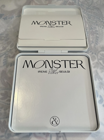 Irene & Seulgi – Monster albums (Middle Note + Top Note + Base Note + Version Random)